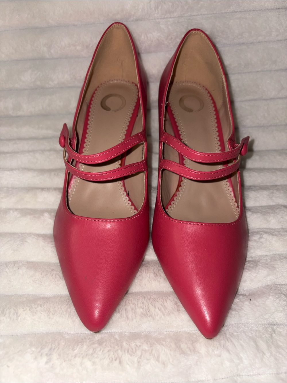 Journee Collection Pointed Mary Jane heels in Pink 8M
